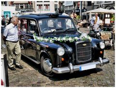 Hochzeitskutsche ohne Pferde