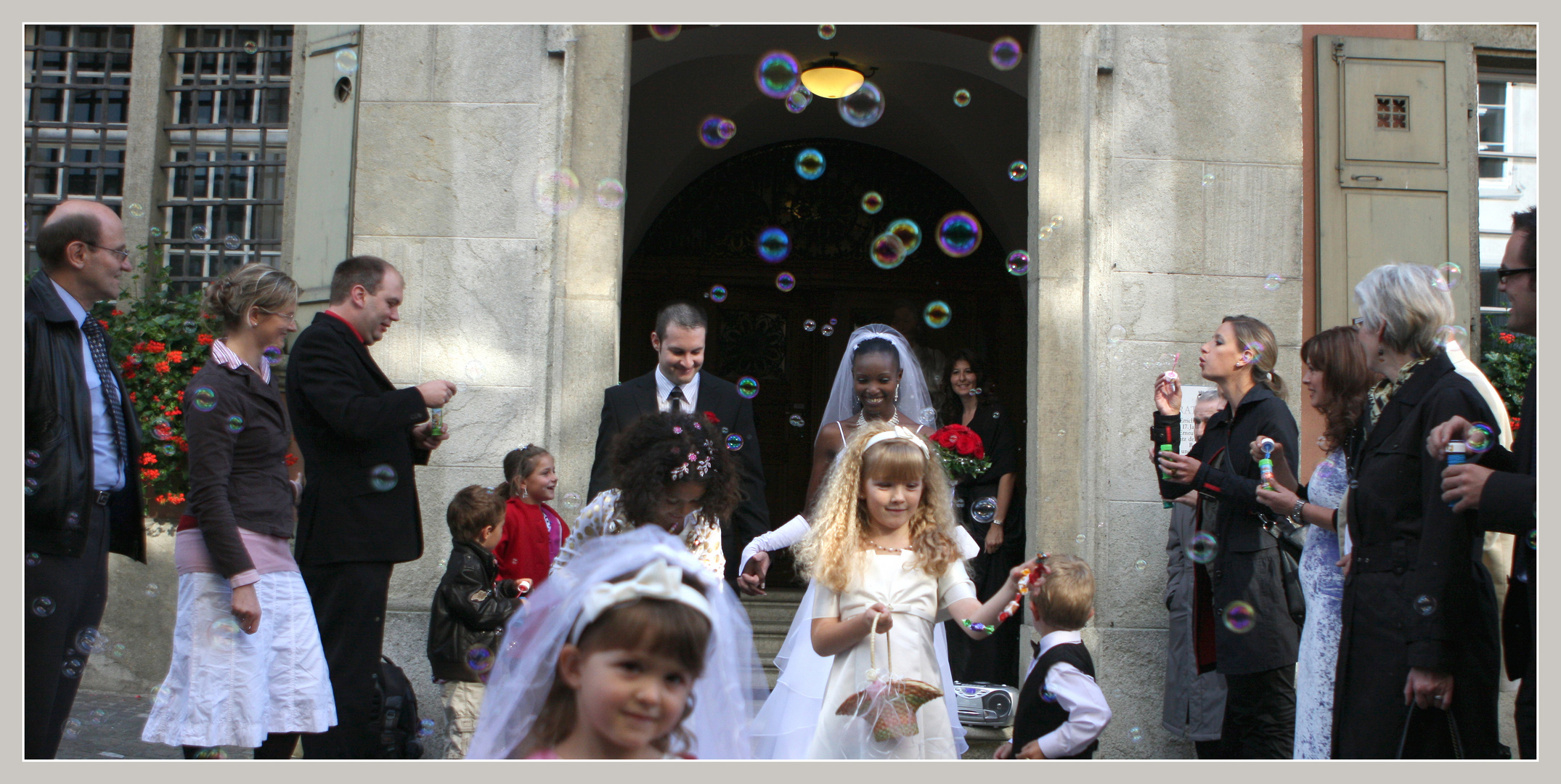 Hochzeitsmarsch mit Seifenblasen... ;-)