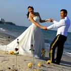 Hochzeitspaar am Strand von Hua Hin