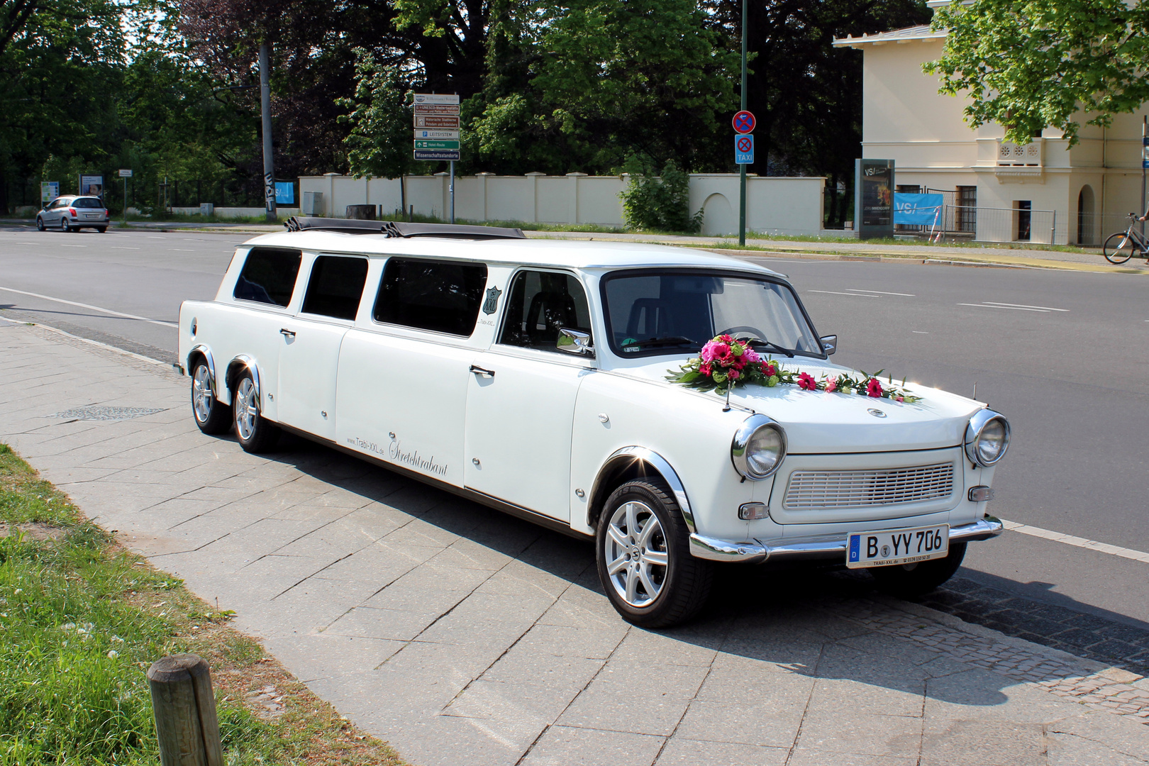 Hochzeitstrabant Trabbi Stretchlimousine Hochzeitslimousine