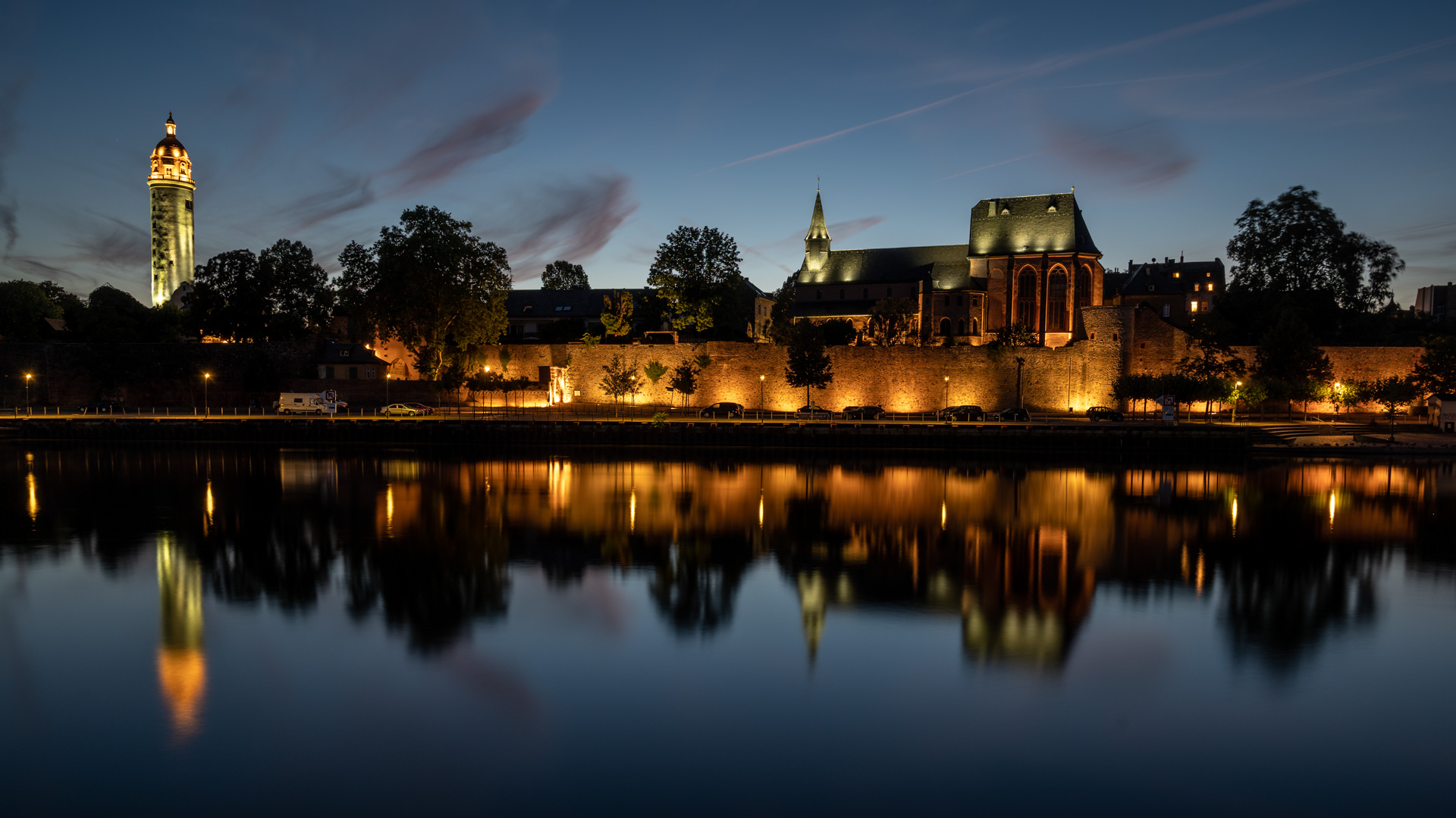 Höchst Sommer 2022 blaue Stunde