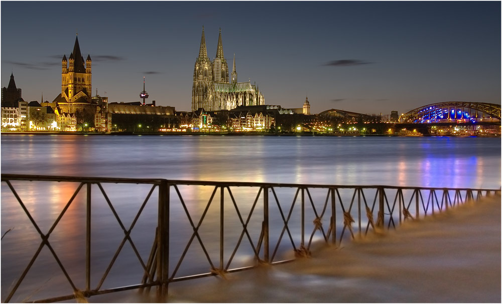 Höchstand des Hochwassers in Köln