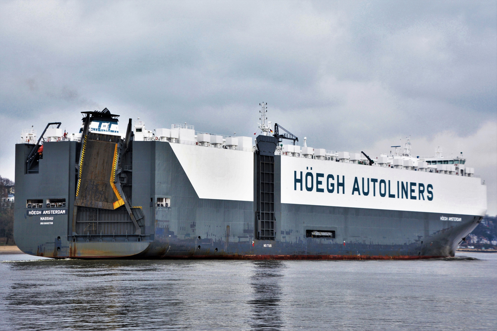 HOEGH AMSTERDAM