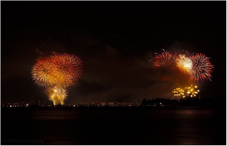 Höhenfeuerwerk beim Seenachtsfest in Konstanz