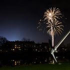 Höhenfeuerwerk hinter der Spitzhacke (gelb)