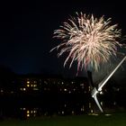 Höhenfeuerwerk hinter der Spitzhacke (grün)