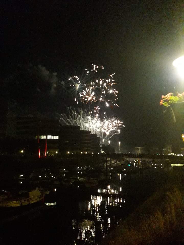 Höhenfeuerwerk Innenhafen Duisburg