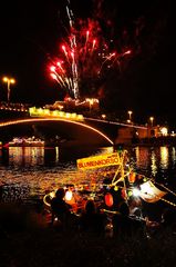 Höhenfeuerwerk über der Burg Giebichenstein beim Laternenfest 2013