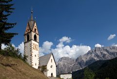 Höhenkirchlein St.Barbara bei Wengen in Südtirol