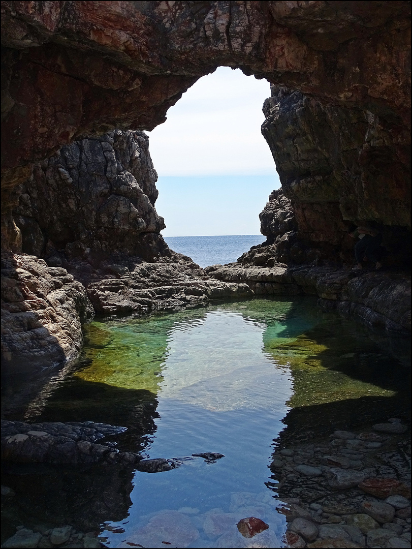 Höhle am Meer