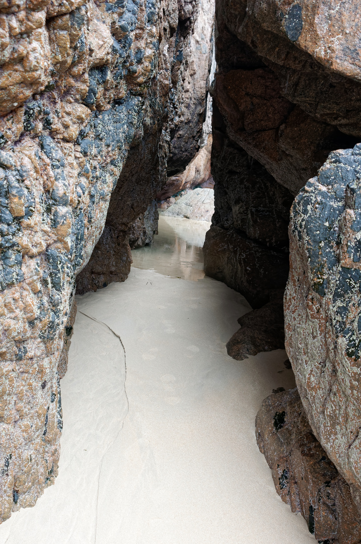 Höhle an der Plemont Bay