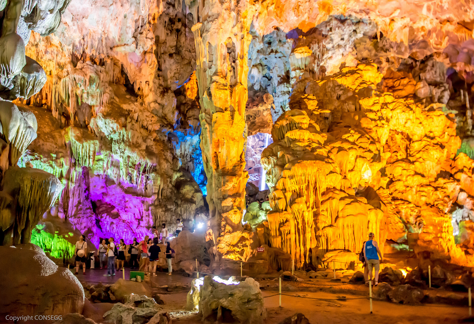 Höhle, Ha Long Bucht