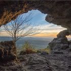 Höhle mit Aussicht