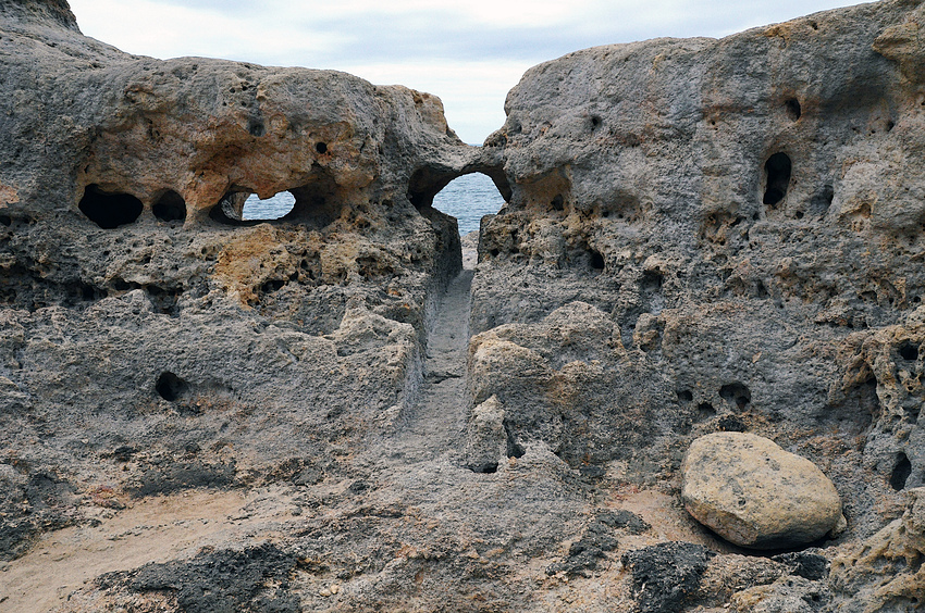 Höhlen und Buchten der Algarve VII