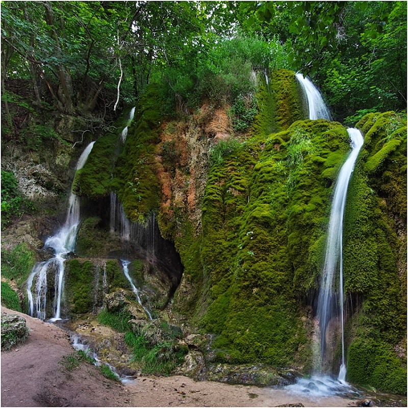 Höhlen-Wasserfall Dreimühlen bei Nohn