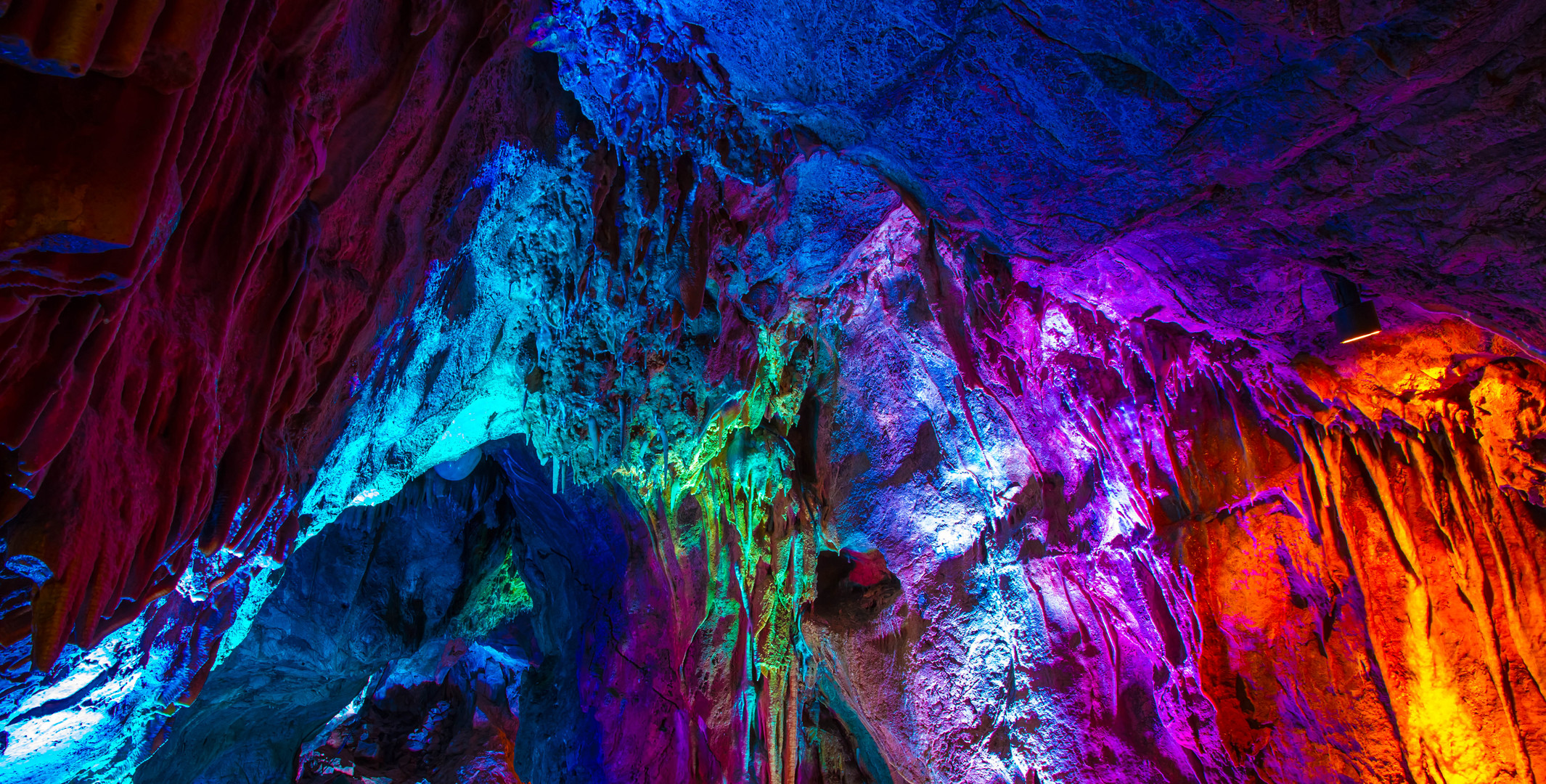 Höhlenleuchten in der Dechenhöhle Iserlohn