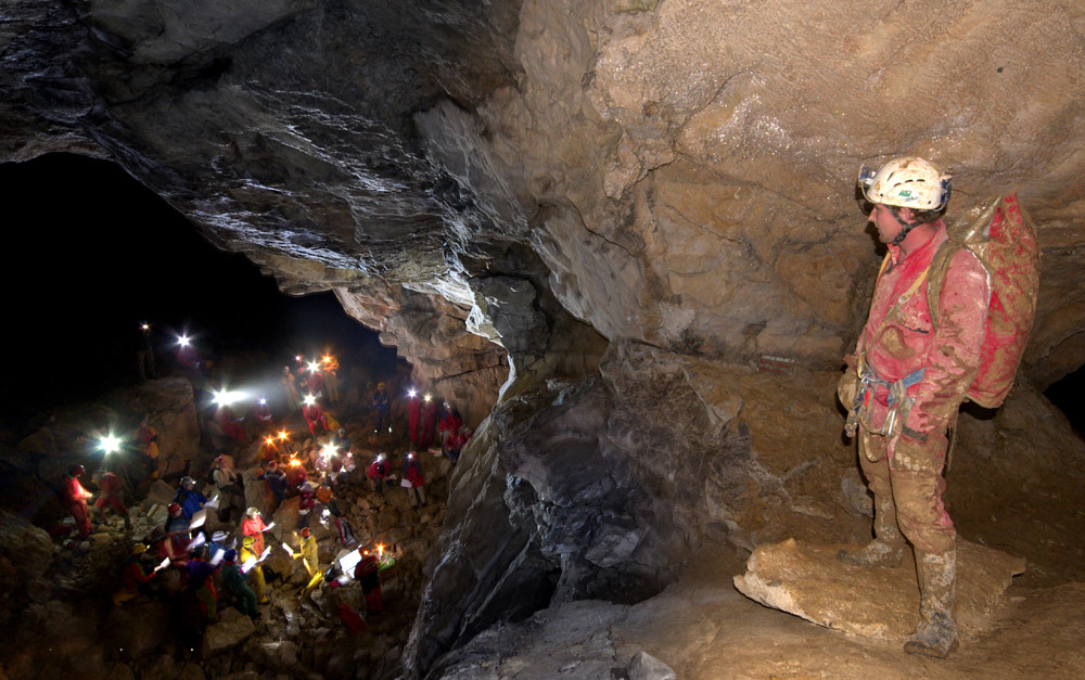 Höhlenmesse Gigantendom Raucherkarhöhle