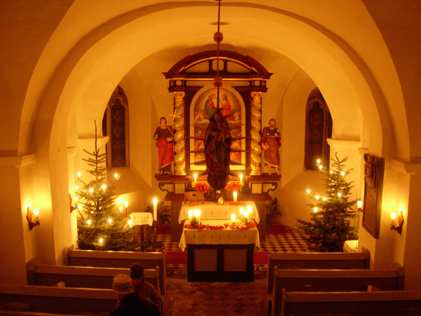 Höinger Fürstenbergkapelle im Kerzenschein 20041228