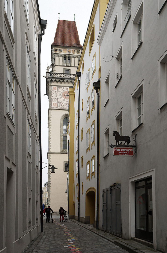 Höll(en)gasse