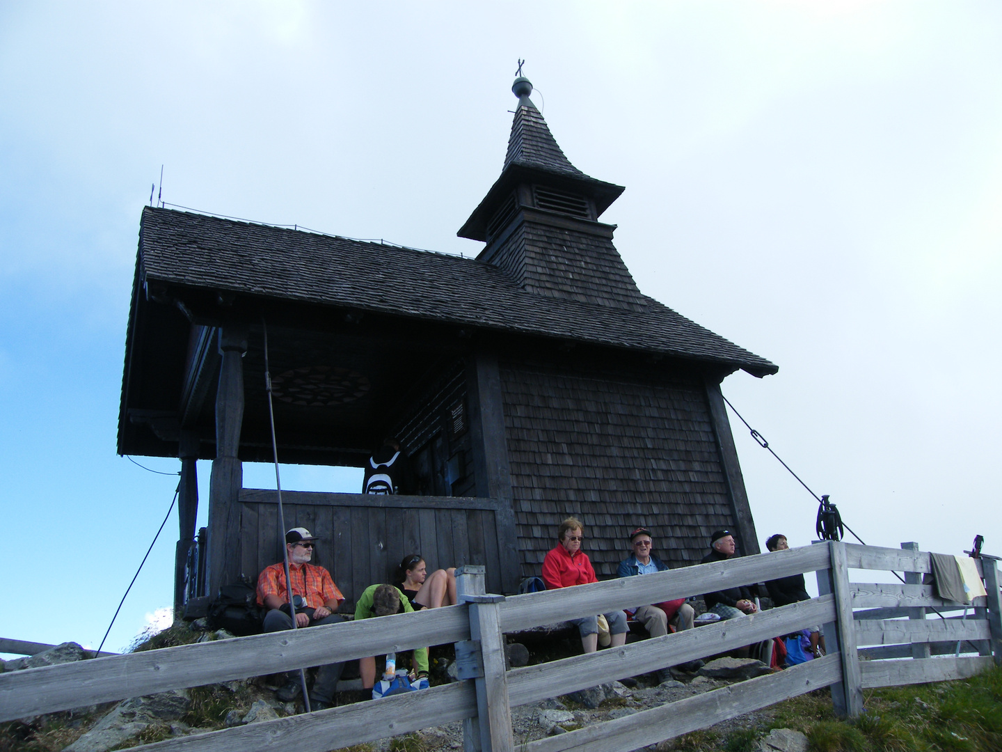 Hölzerne Kapelle am Kellerjoch