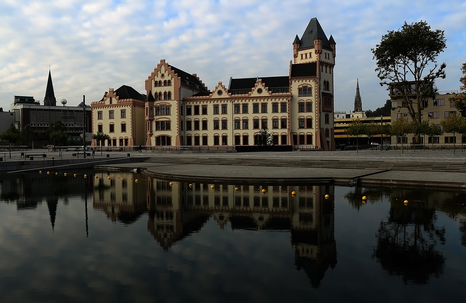 Hörder Burg am Phönixsee