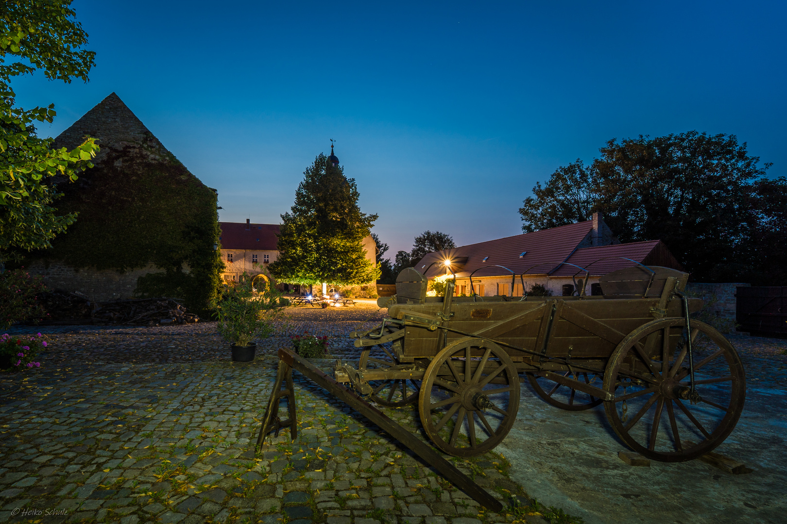 Hof der Wasserburg Egeln