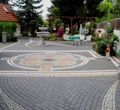 Hof-Gartengestaltng