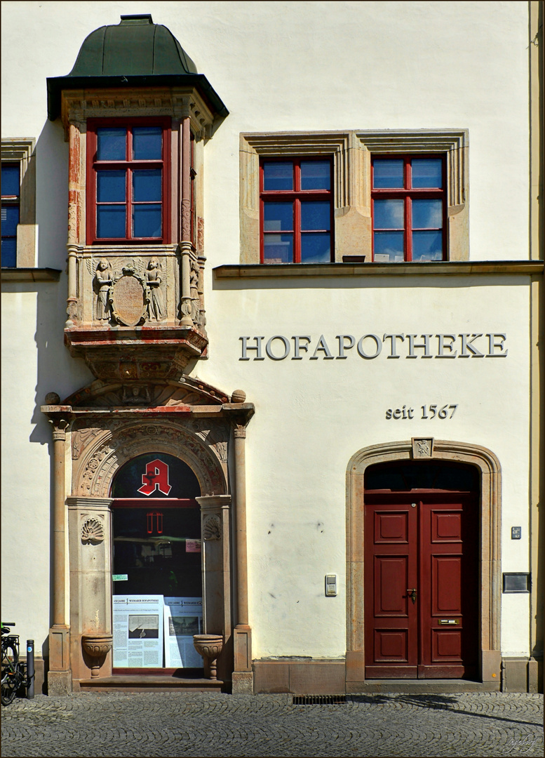# Hofapotheke seit 1567 #