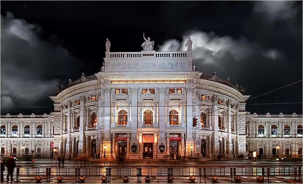 *Hofburg Theater*