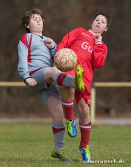 Hoffentlich beißt der Ball nicht!