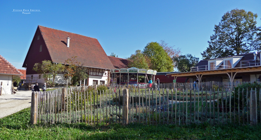 "Hofgut Hopfenburg & Natur-Erholungsgebiet Beutenlay 9"