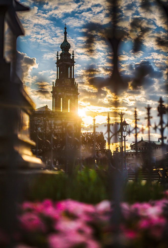 Hofkirche am Abend