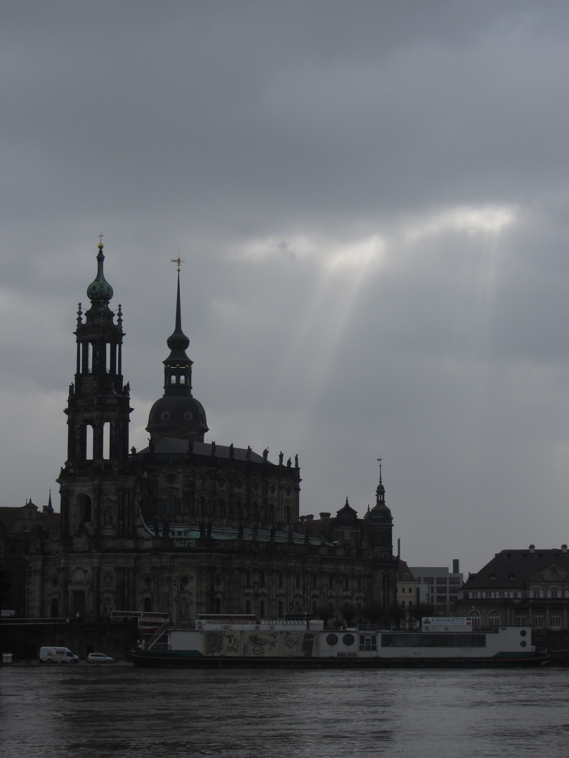 Hofkirche Dresden [gerettet]