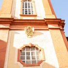 Hofkirche mit Wappen