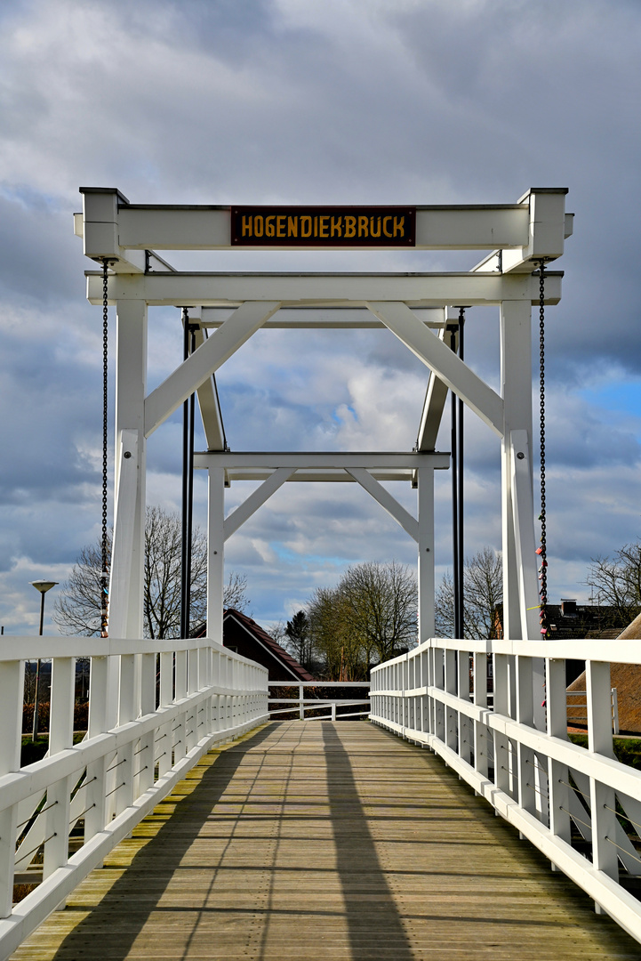 Hogendiekbrücke I - Altes Land 