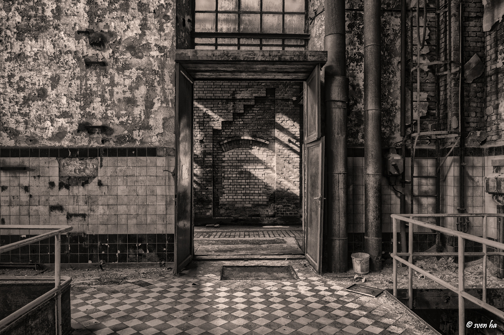 Hohe Auflosung Foto Bild Industriekultur Rost Lost Place Bilder Auf Fotocommunity