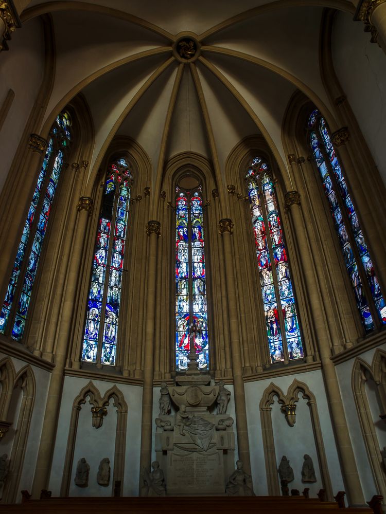 Hohe Fenster im Hohen Dom