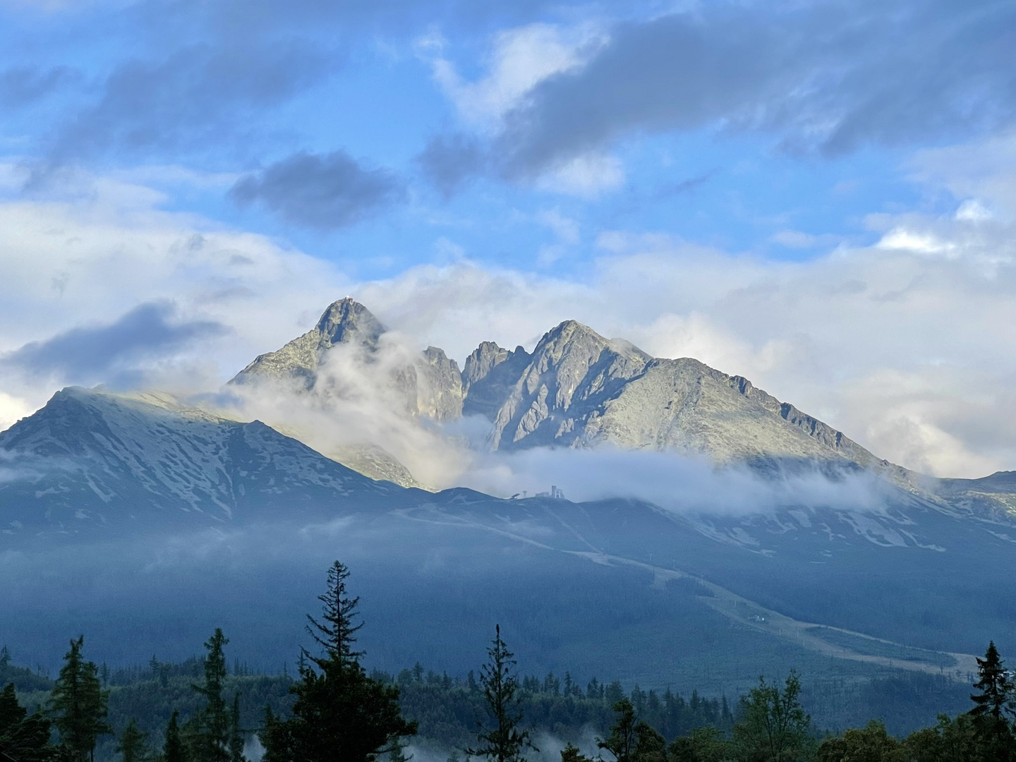 Hohe Tatra beim Tagesbeginn 