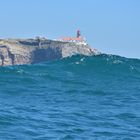 Hohe Wellen beim Segeltrip um Cabo de Sao Vicente, Portugal 
