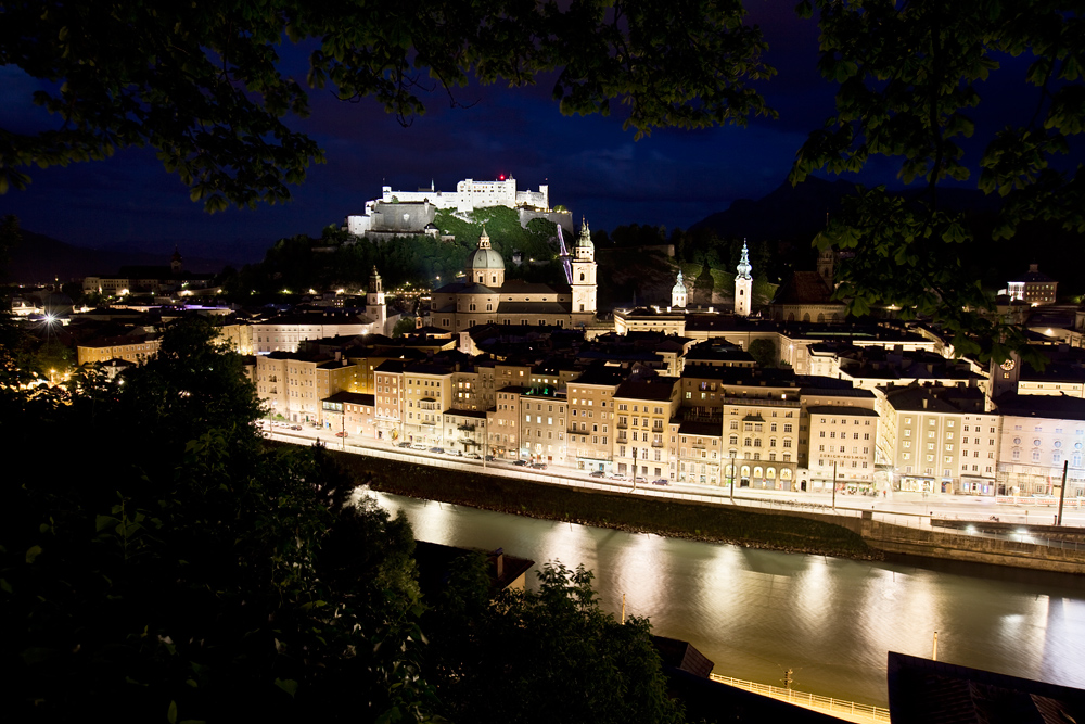 Hohensalzburg bei Nacht