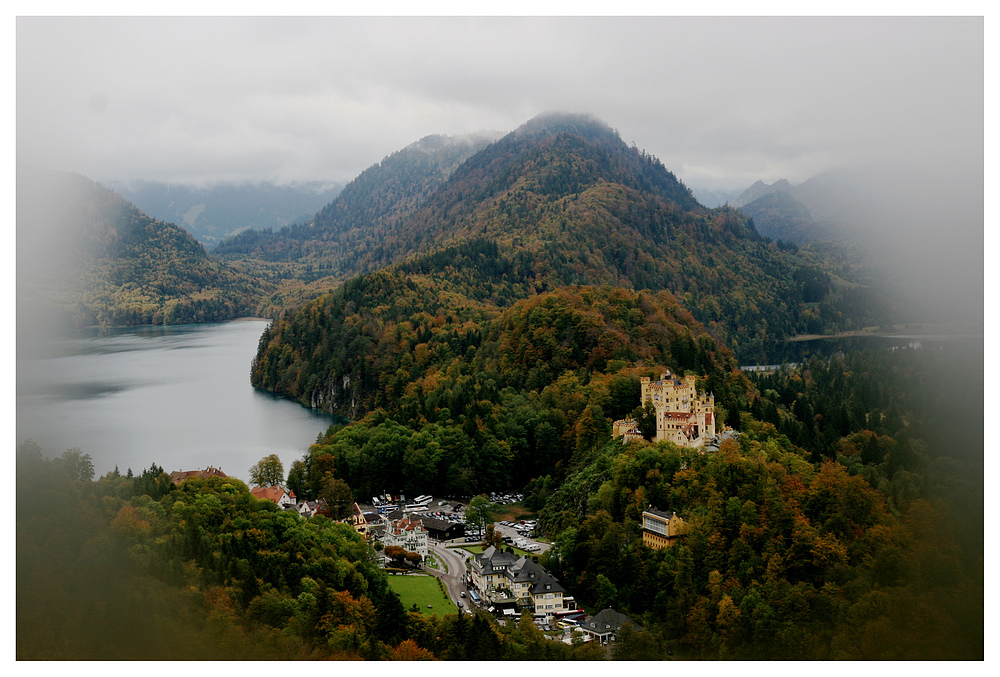 Hohenschwangau im Herbst