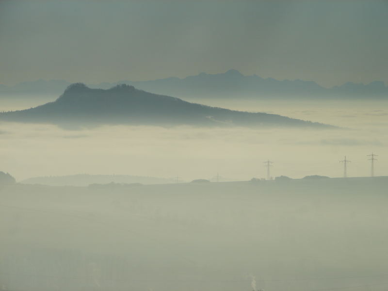 Hohentwiel im Nebel