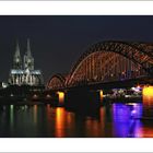 Hohenzollerbrücke mit  Domblick ...