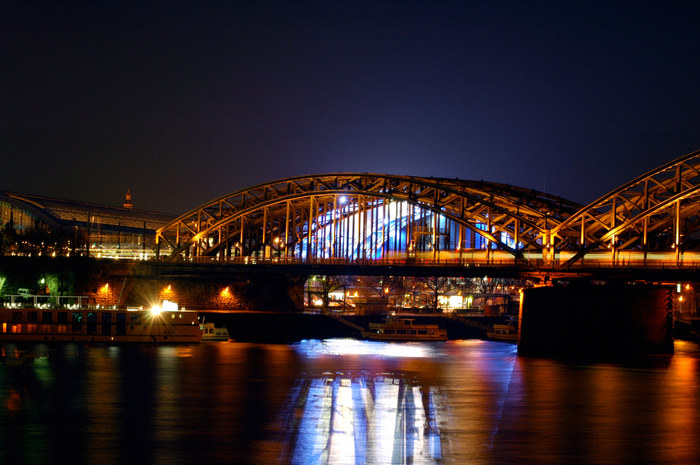 Hohenzollern Brücke 15 Januar 2005 20 Uhr