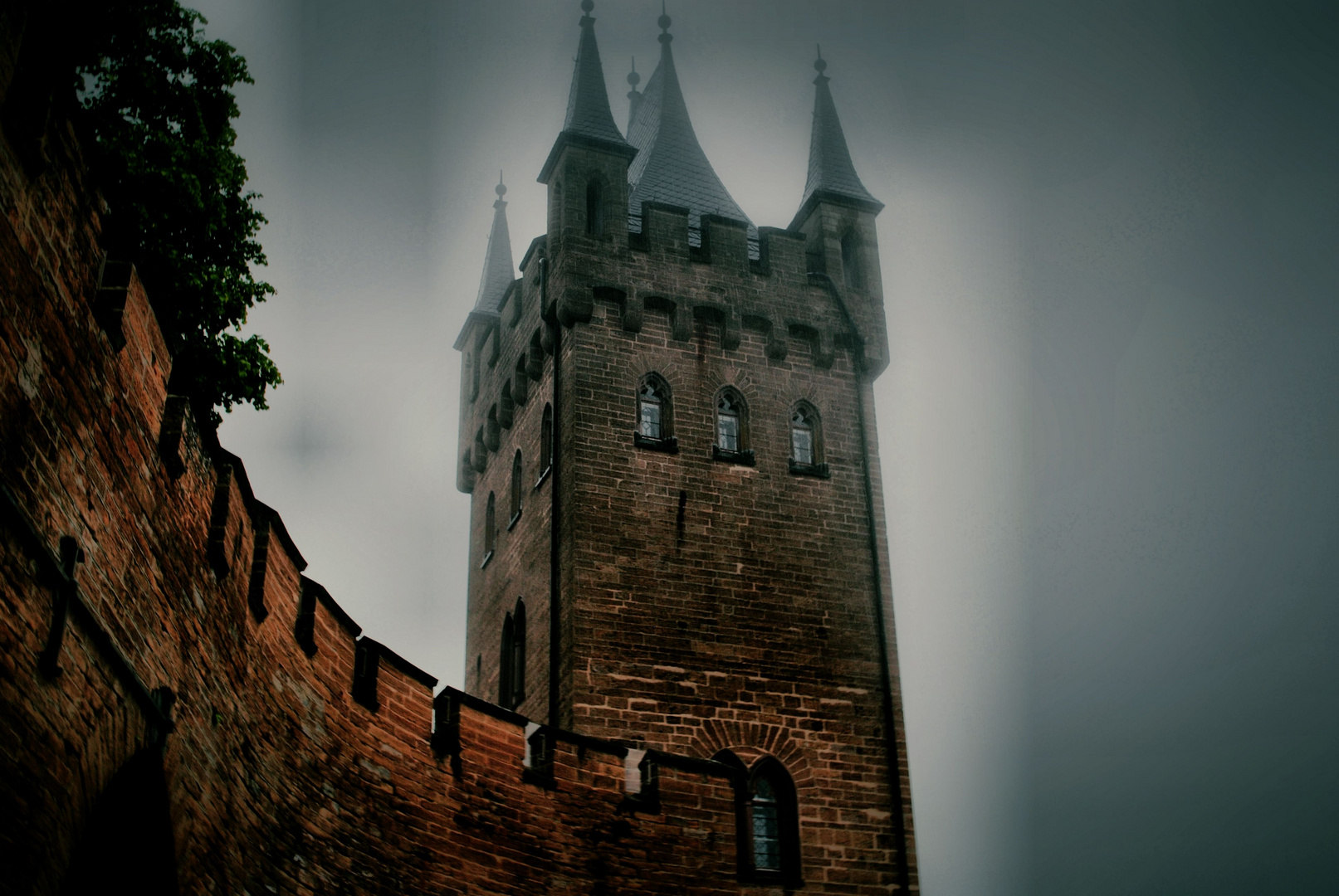 Hohenzollern im Nebel