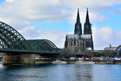 Hohenzollernbrücke 02