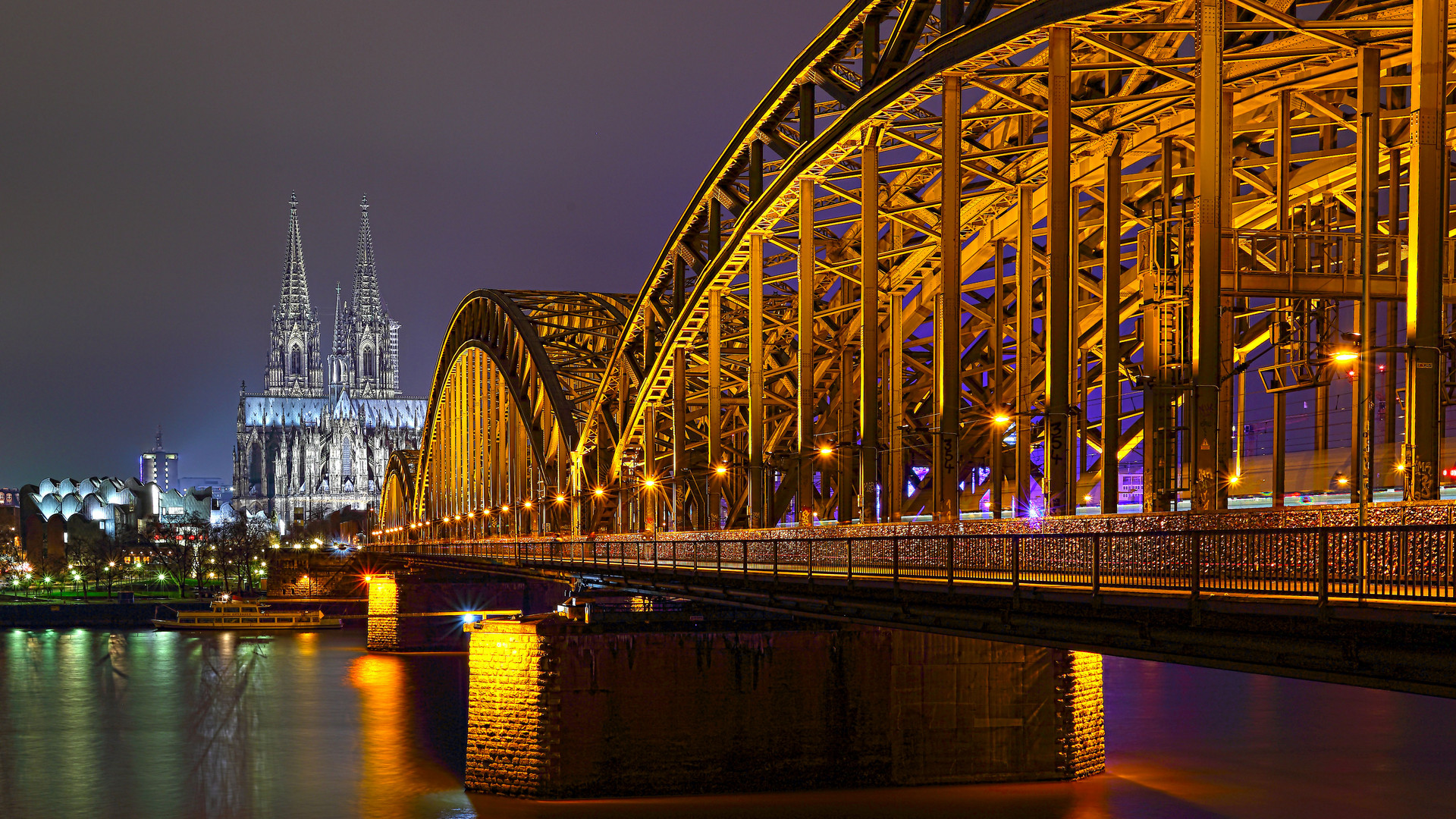 Hohenzollernbrücke