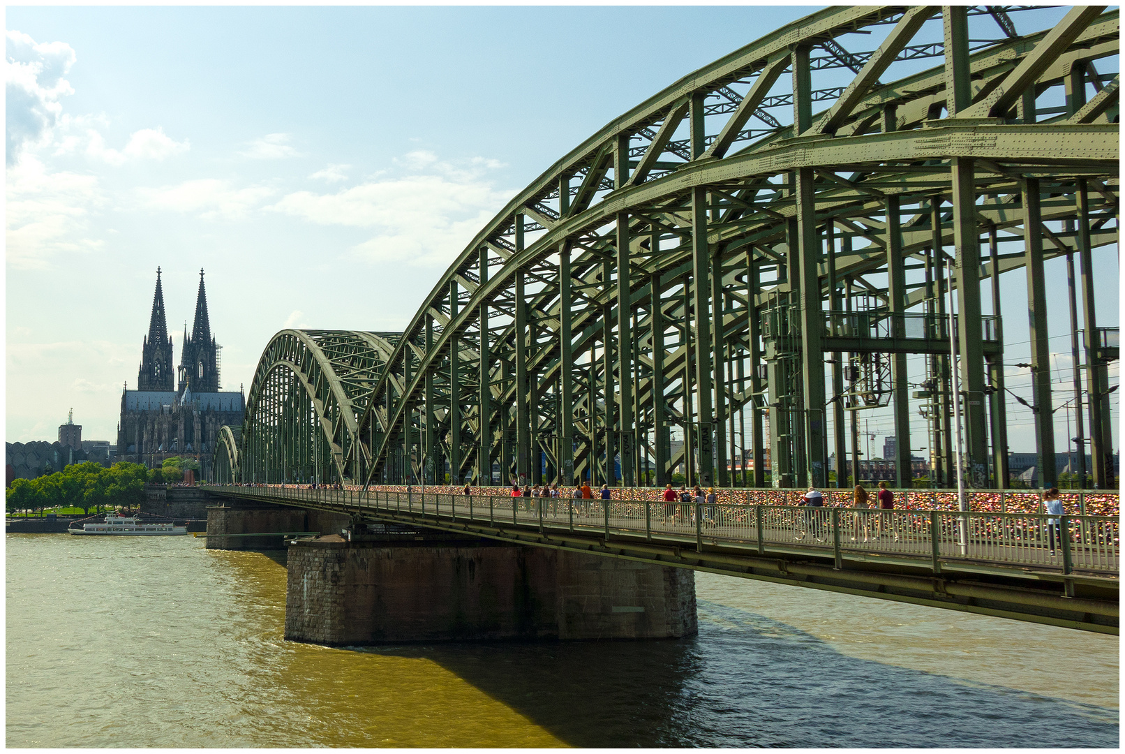 Hohenzollernbrücke , August 2014