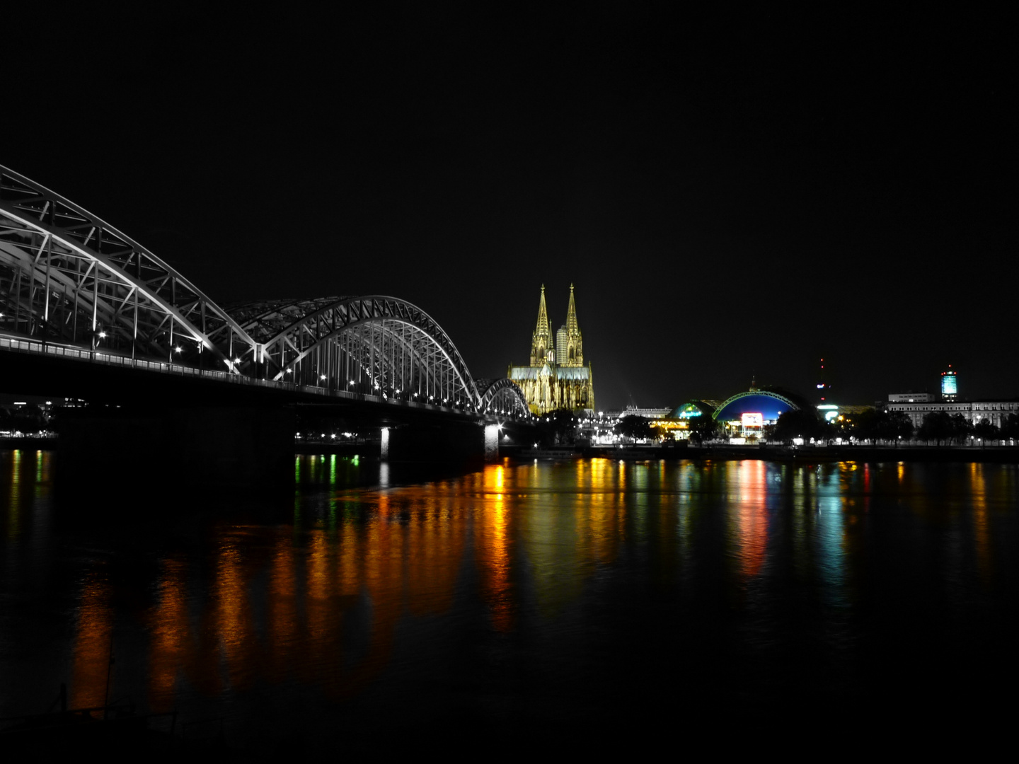 Hohenzollernbrücke Ausrufezeichen