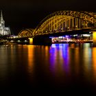 Hohenzollernbrücke bei Nacht